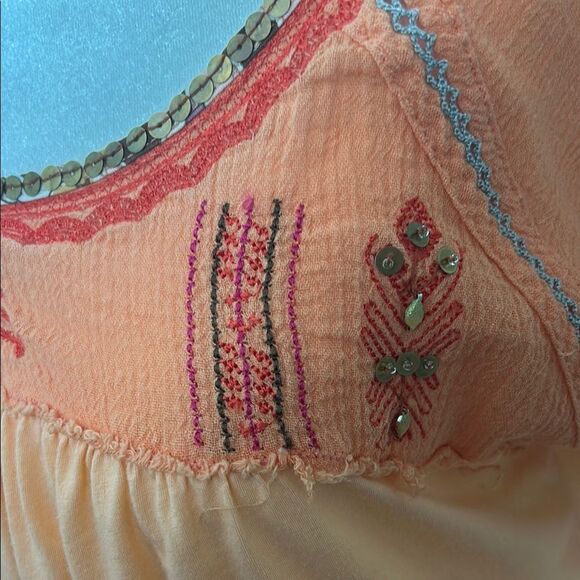 Free People Moroccan Style Peach Embroidered Women's Top - Picture 6 of 6